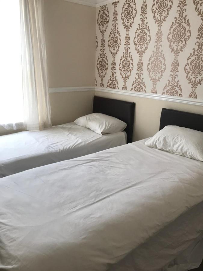 Bensons Guesthouse Southend-on-Sea Bagian luar foto