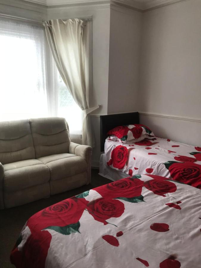 Bensons Guesthouse Southend-on-Sea Bagian luar foto