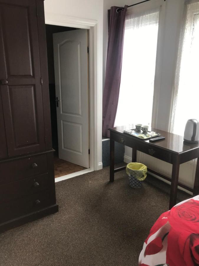 Bensons Guesthouse Southend-on-Sea Bagian luar foto