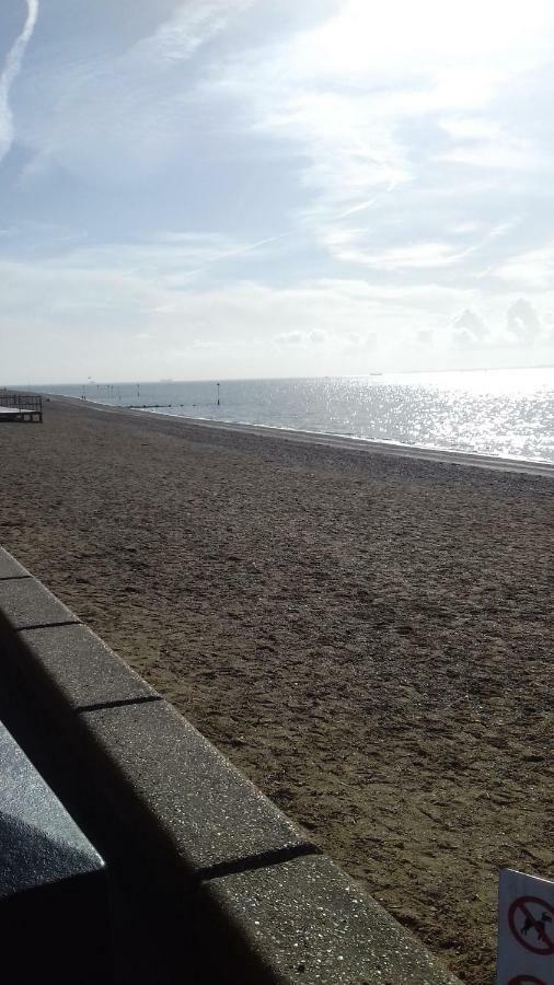 Bensons Guesthouse Southend-on-Sea Bagian luar foto